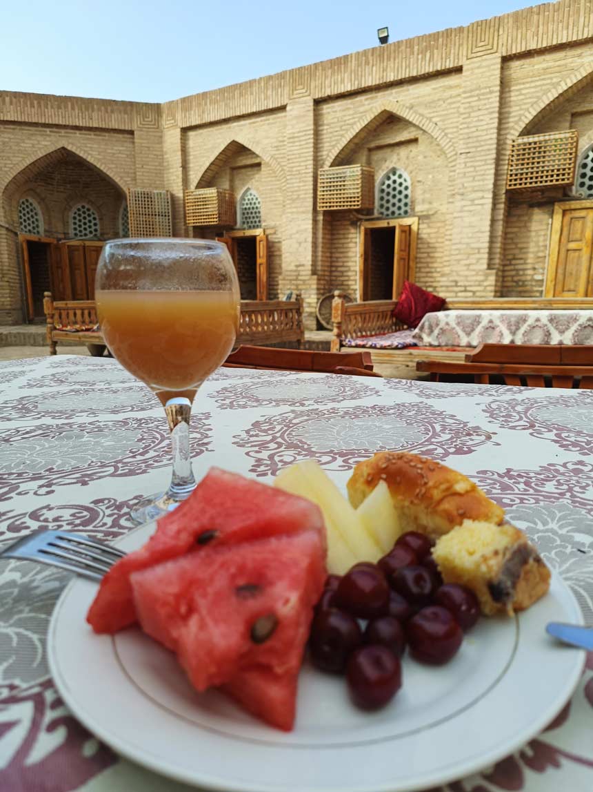breakfast_hotel_Caravan_Sarai